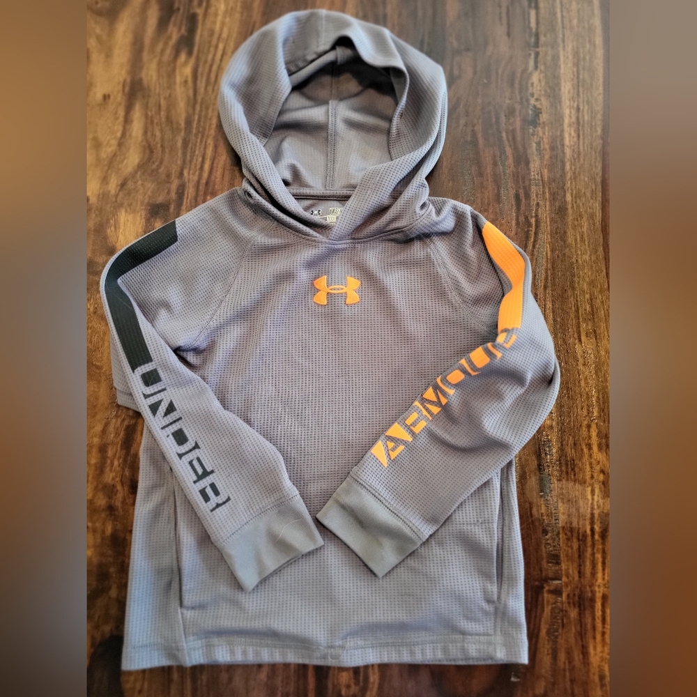 Under Armour Kids Gray and Orange Hoodie SZ YXS GREAT CONDITION